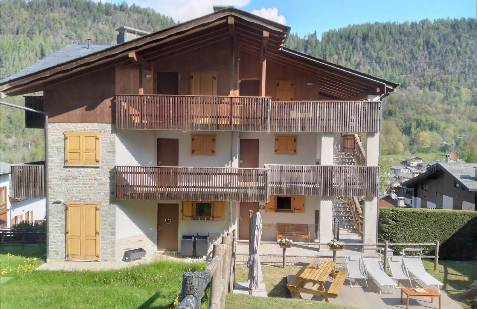 Gardenia 6 Apartment Aprica Italy